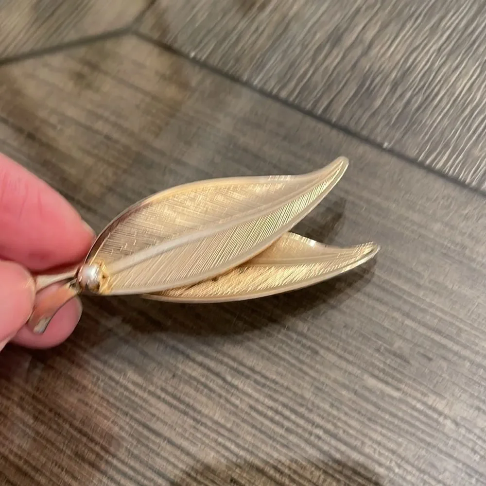 Vintage Double Leaf Gold-tone Pin with Faux Pearl Accent